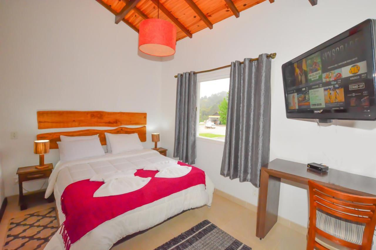 Maison Bleue Suites Monte Verde  Exteriér fotografie